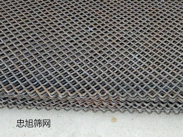 Manganese steel screen