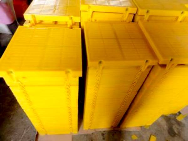 Polyurethane sieve plate