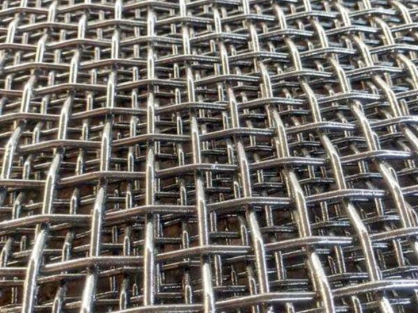 Manganese steel screen